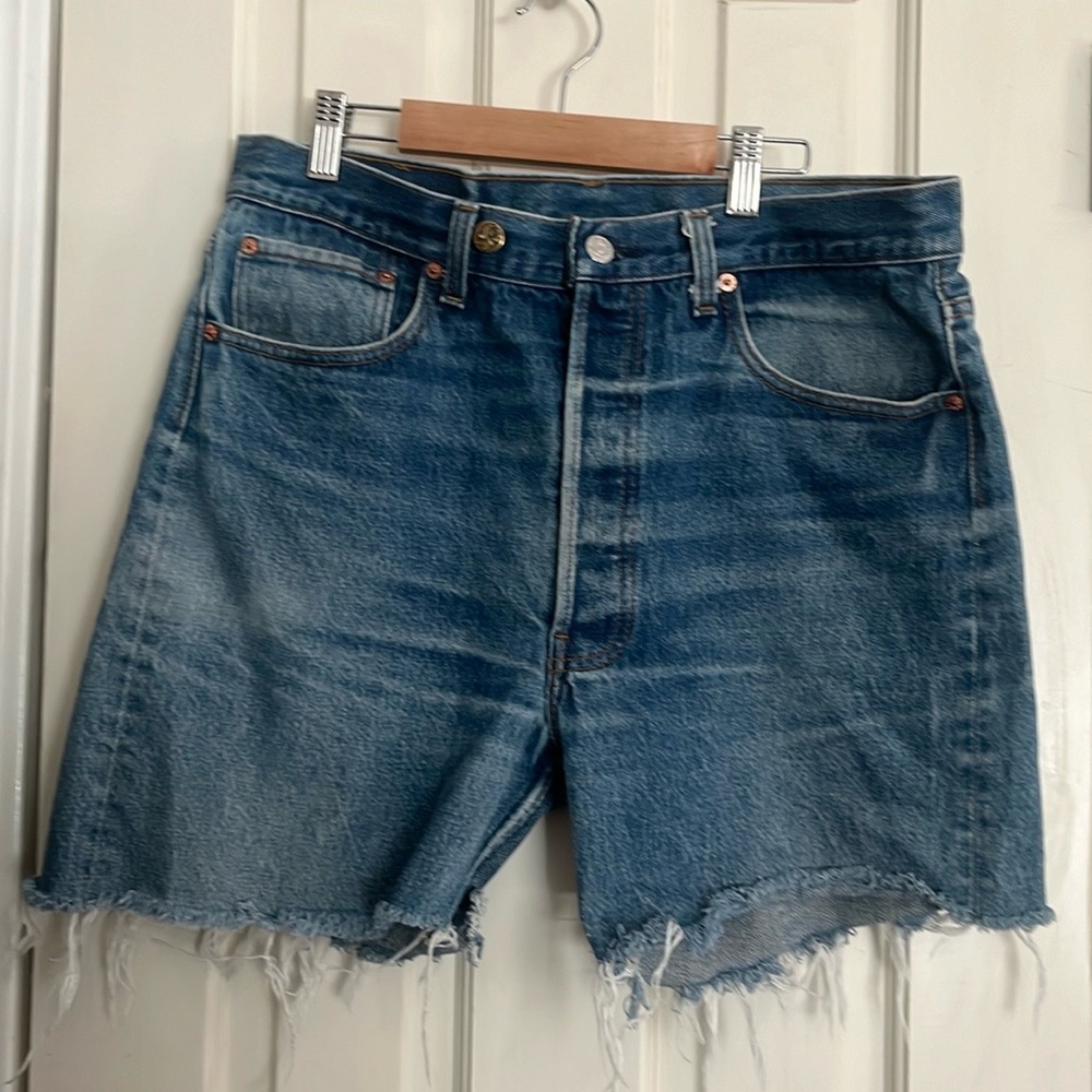 Levi shorts size 35 waist